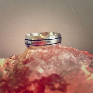 Vintage sterling silver mens ring black stripes